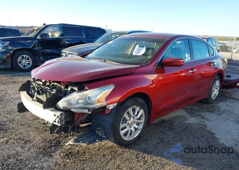 2014 Nissan Altima 2.5 S z USA, uszkodzony, nr VIN 1N4AL3AP9EN346332